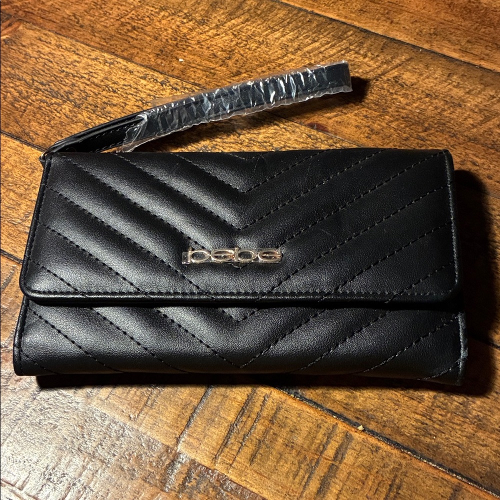 Bebe Black Chevron Clutch with Wristlet - Picture 1 of 2